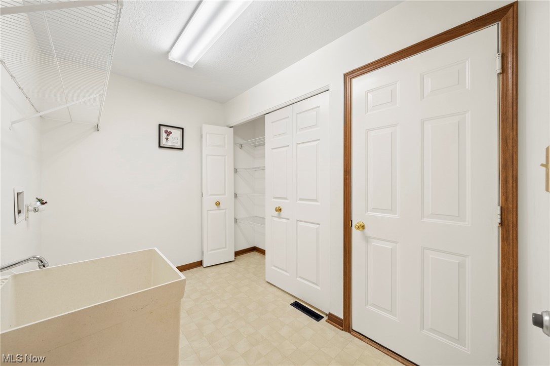 Abington Square Condo - Residential