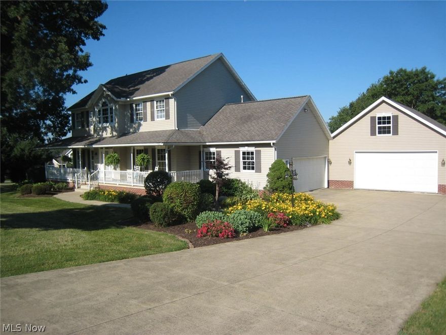 Relax in the gazebo just outside your kitchen after a fun filled day at the Lake!  This 5 bedroom home is situated in the beautiful Lake Harmony community. The large great room is a wonderful place to gather friends and family for entertaining.  The 4 car garage offers plenty of room for your cars, hobbies or storage!  Built in stone fire pit near the back patio and nice enclosed storage shed built under the deck.   Do  you need a place for guests or in-laws?  The beautifully finished walk out basement apartment just might suit your needs with it's fully applianced kitchen.  Convenient location and Dalton schools.