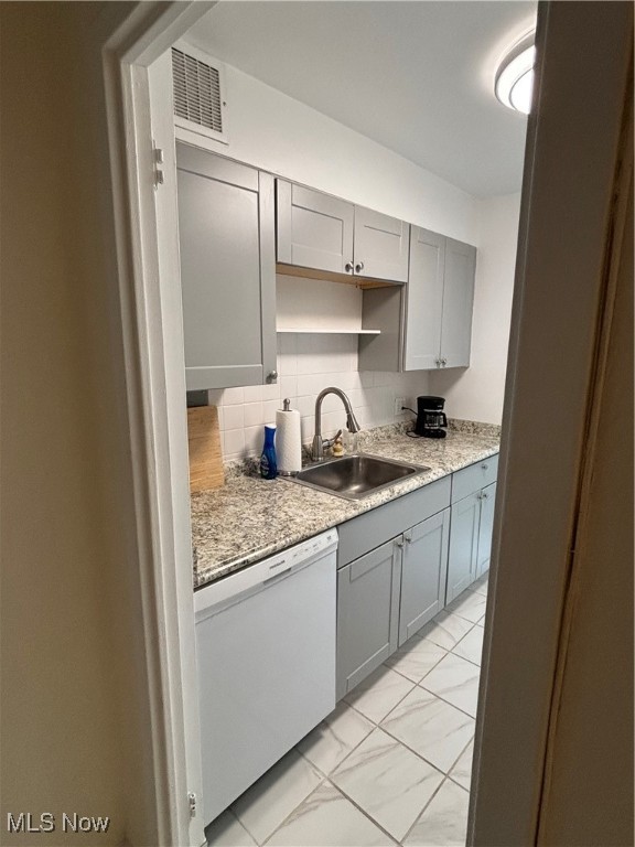 Lake House Condo - Residential