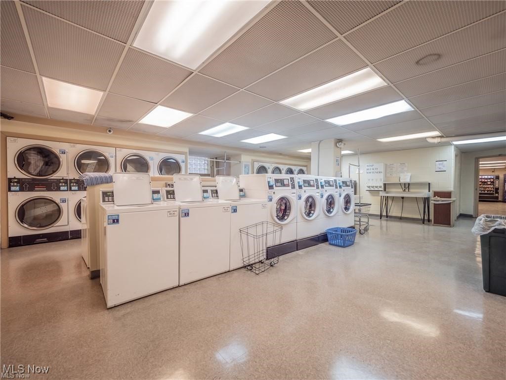 Lake House Condo - Residential