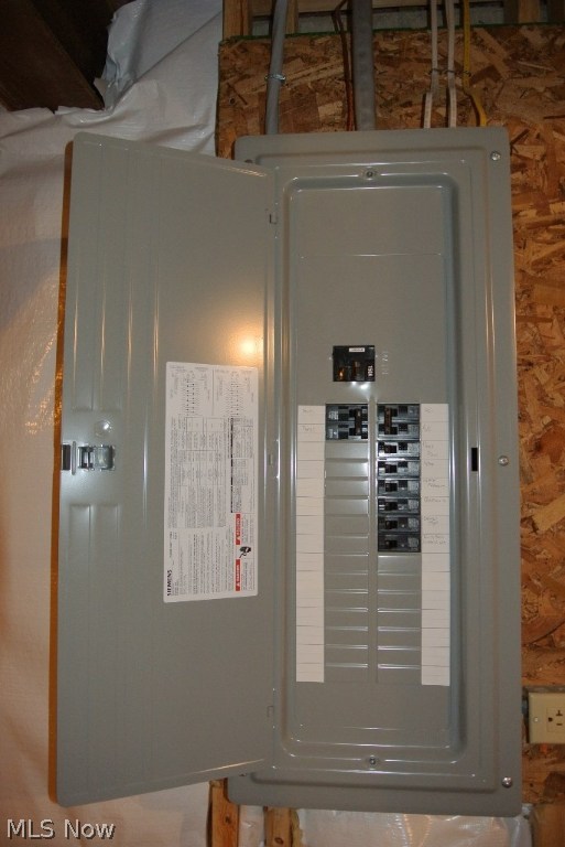 Overlook Condo/Pleasant Lakes - Residential