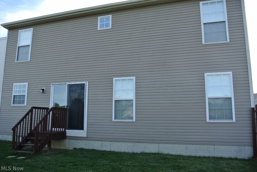 Overlook Condo/Pleasant Lakes - Residential