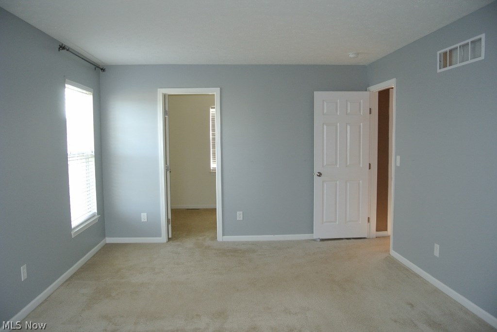 Overlook Condo/Pleasant Lakes - Residential