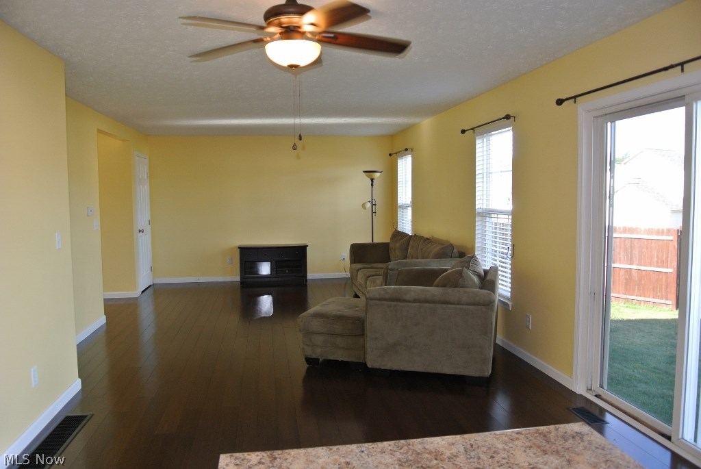 Overlook Condo/Pleasant Lakes - Residential