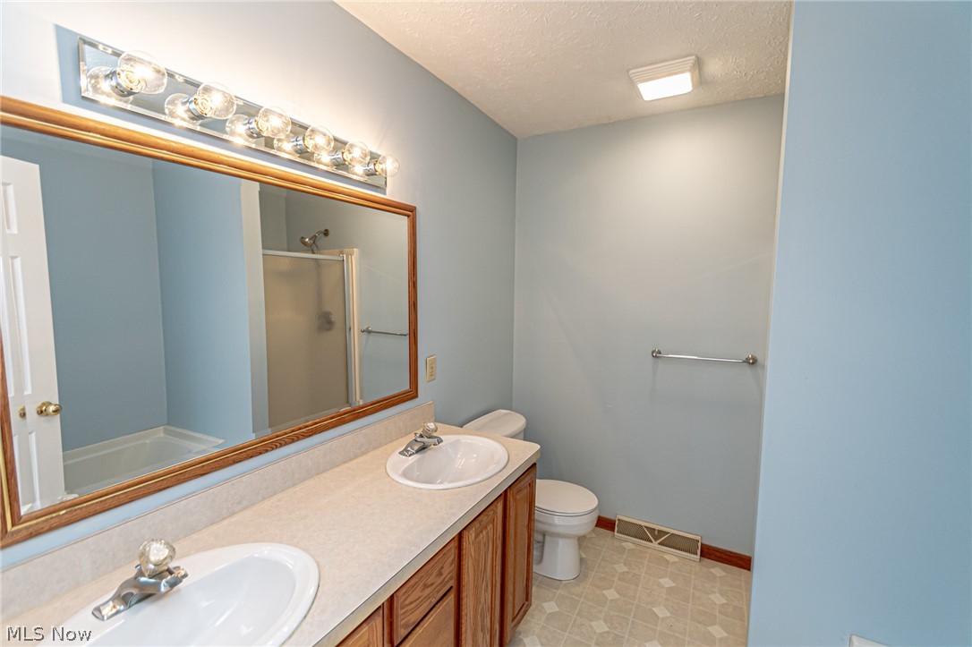 Royal Oaks Club Condo Ph 01 - Residential