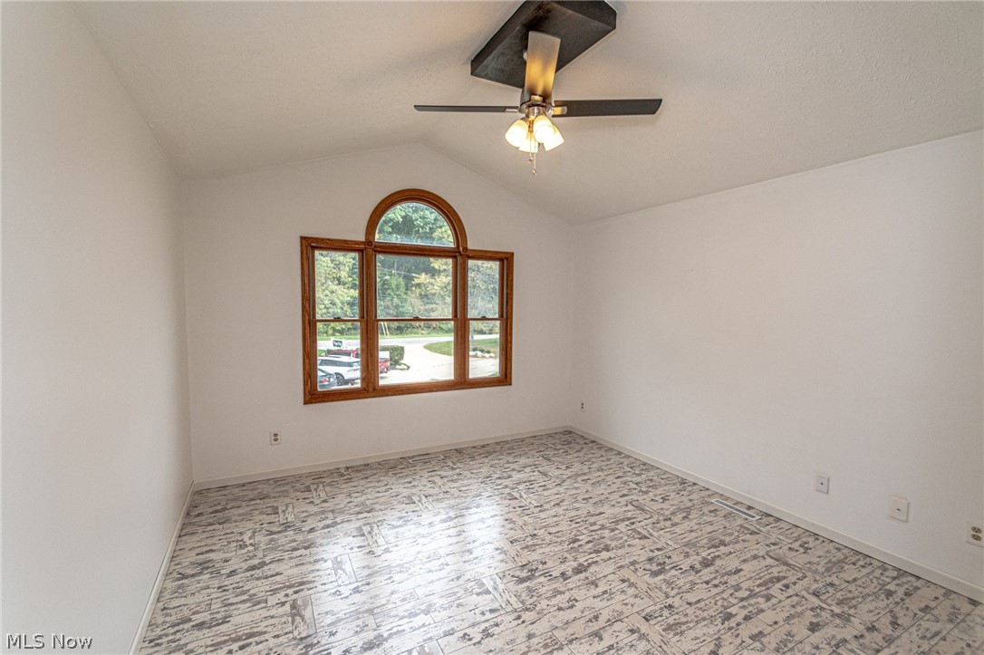 Royal Oaks Club Condo Ph 01 - Residential