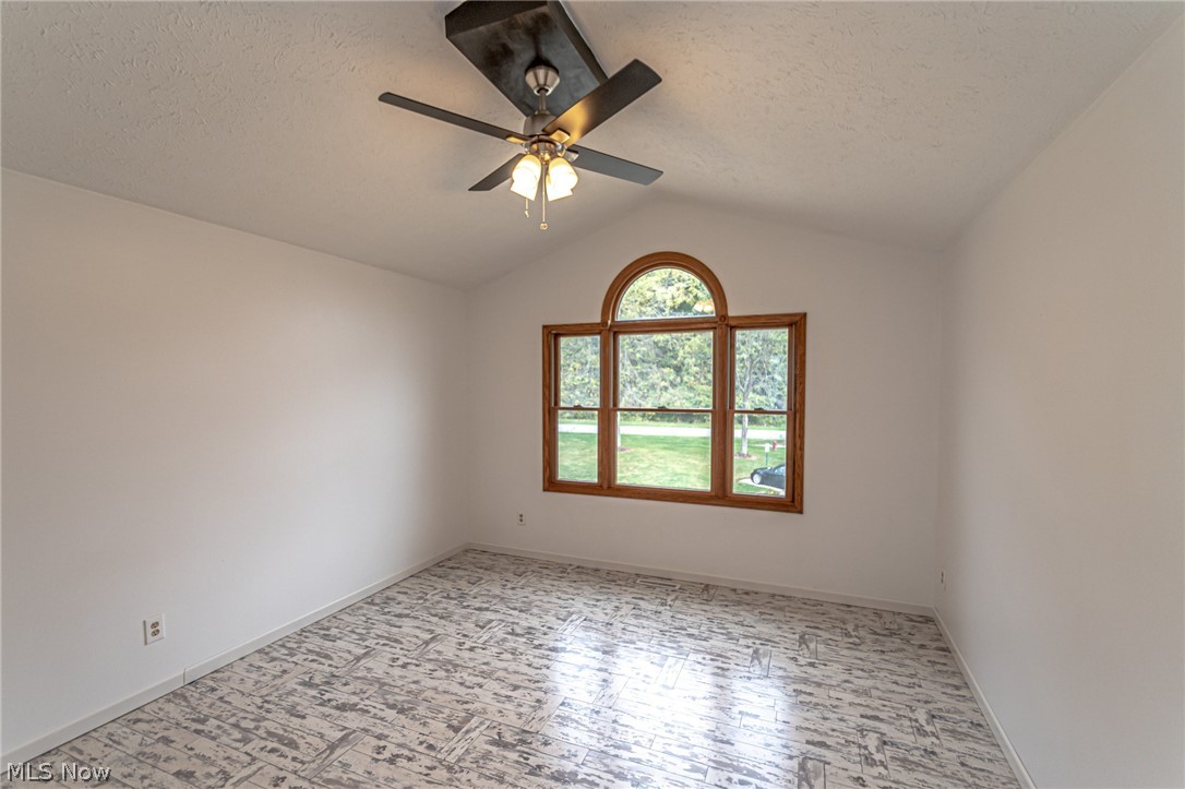 Royal Oaks Club Condo Ph 01 - Residential