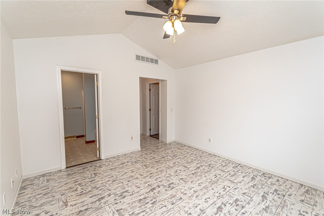 Royal Oaks Club Condo Ph 01 - Residential