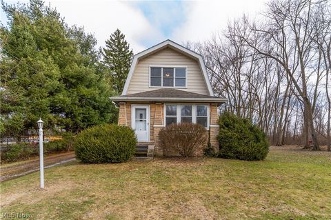 Homes For Sale - 12277 South Avenue<br/> North Lima, OH 44452