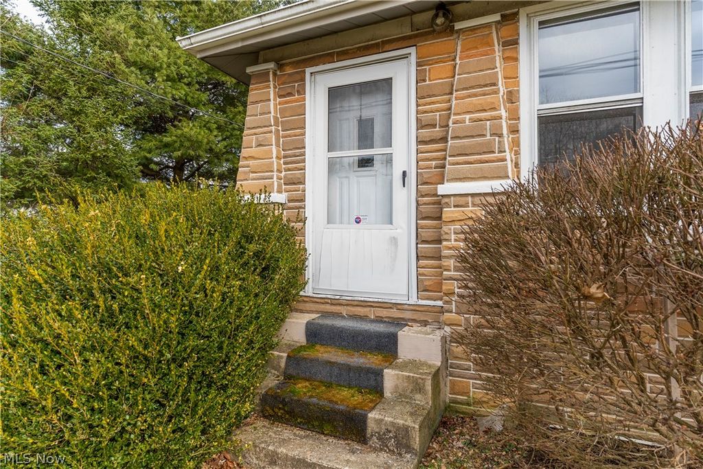 Photo of 12277 South Avenue, North Lima, OH 44452 (MLS # 5188683)