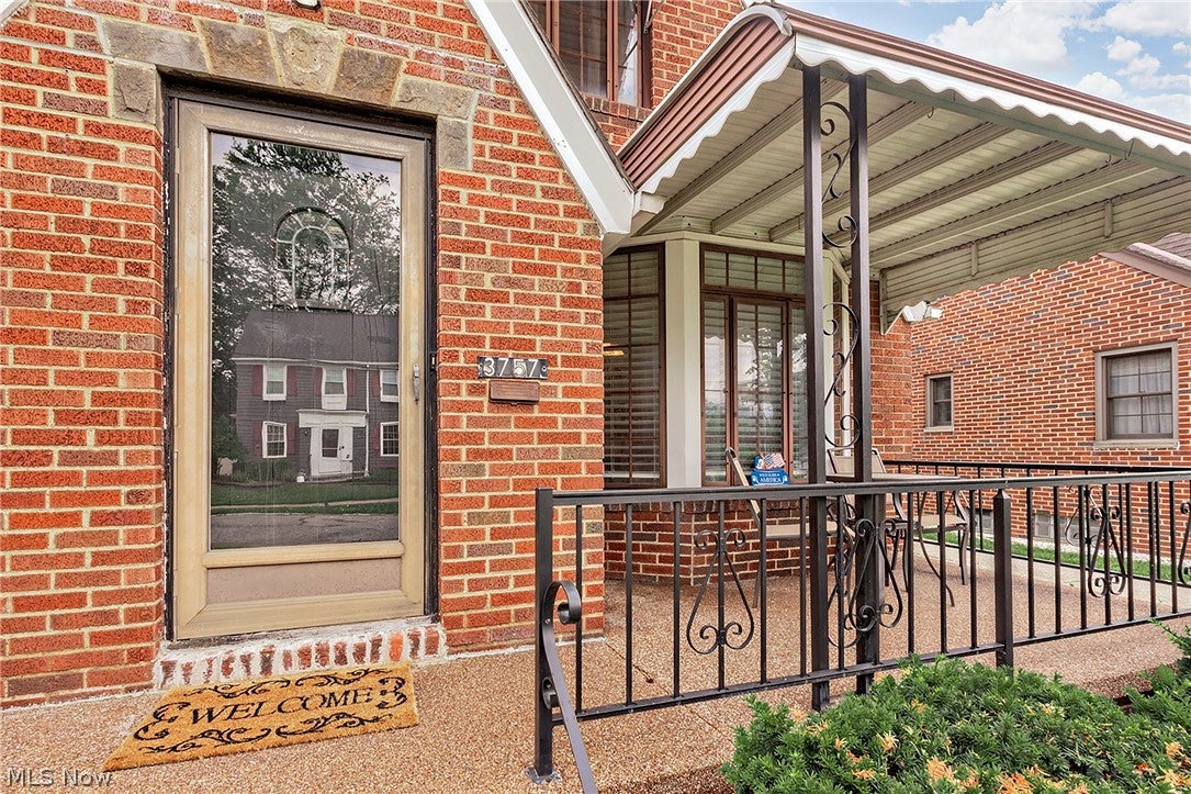 3757 W 178th Street