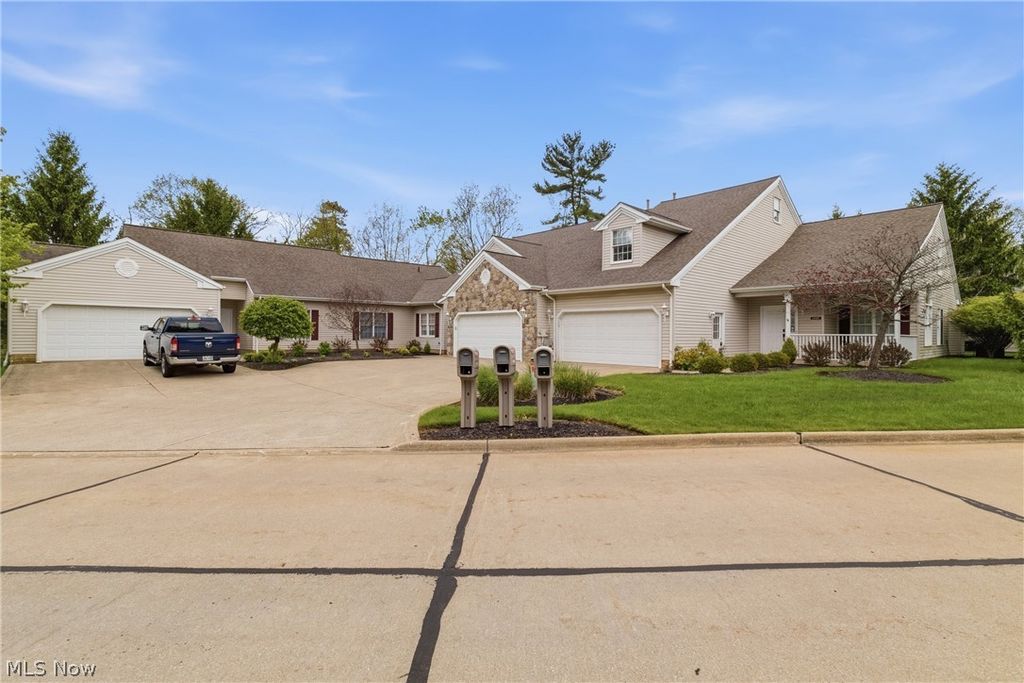 Photo of 14480 Quail Ridge Drive #76, North Royalton, OH 44133 (MLS # 5207439)