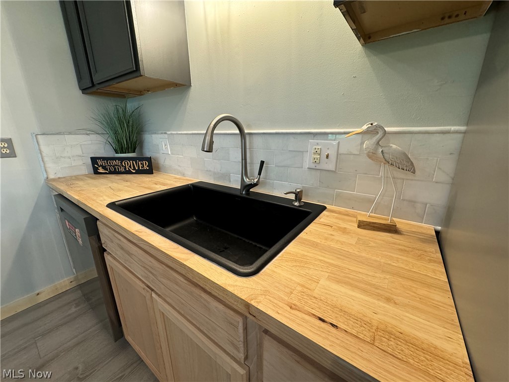 Village/Hockingport - Residential