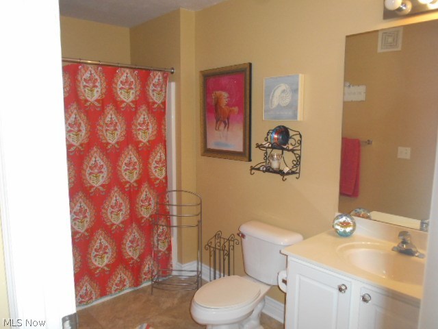 Lenox Village Condo Ph 02 - Residential