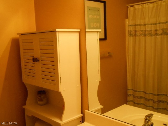 Lenox Village Condo Ph 02 - Residential