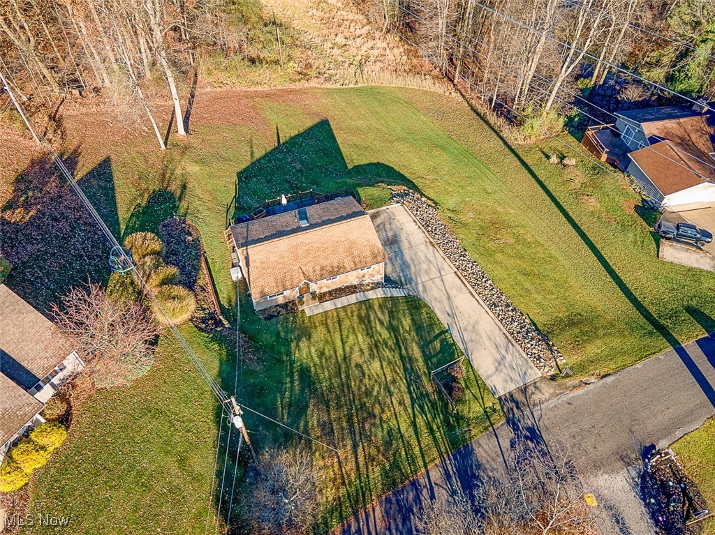 49 Comanche Trail, Malvern, Ohio image 31