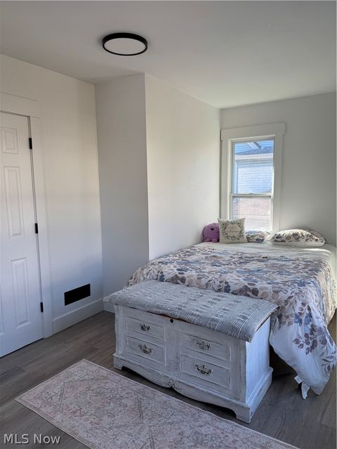 Tiny photo for 825 Oak Avenue SE, Massillon, OH 44646 (MLS # 5221484)
