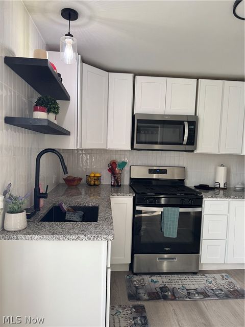 Tiny photo for 825 Oak Avenue SE, Massillon, OH 44646 (MLS # 5221484)