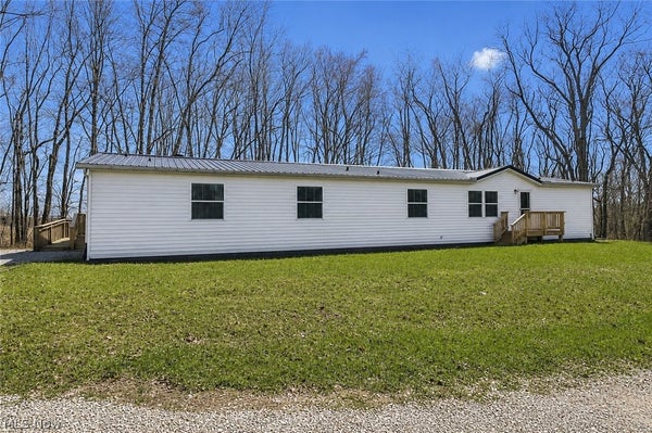 2525 PANTHER DR NE, NEW LEXINGTON, OH 43764 - Image 98e15ad379cfb7e0bdcb2de9bb4484c8/3028486413