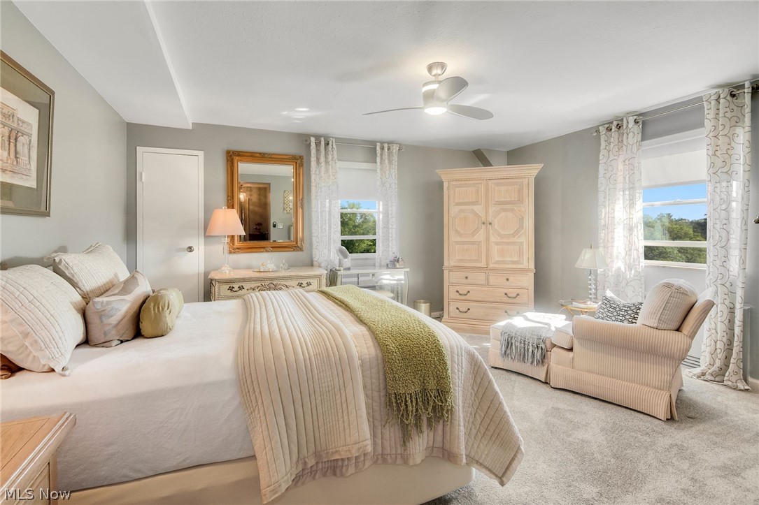 Shaker Towers - Residential