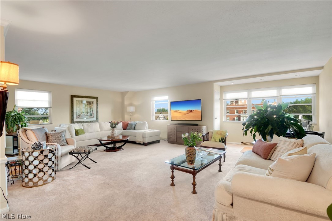 Shaker Towers - Residential