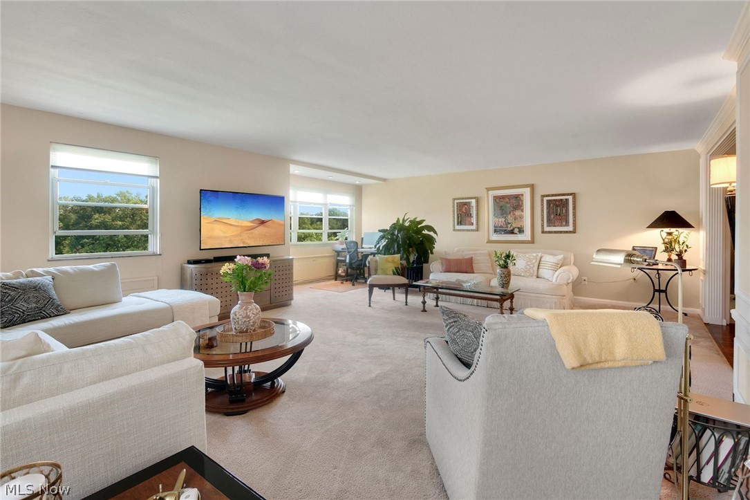 Shaker Towers - Residential