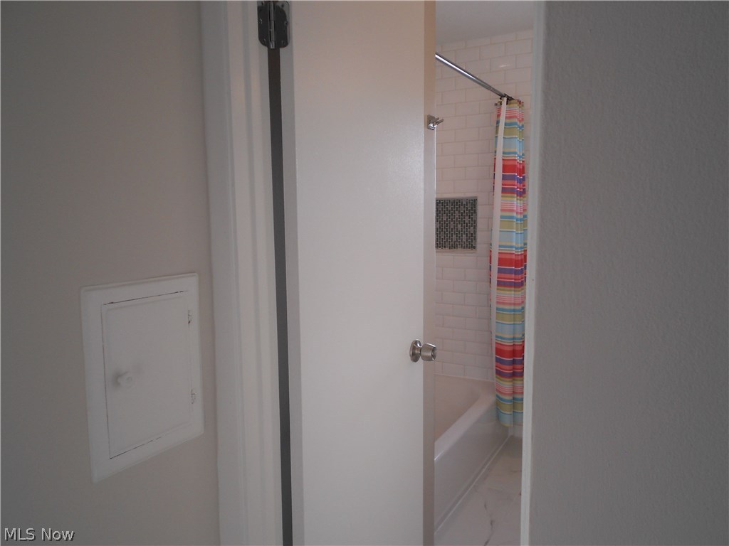 Lloydwood 02 - Residential