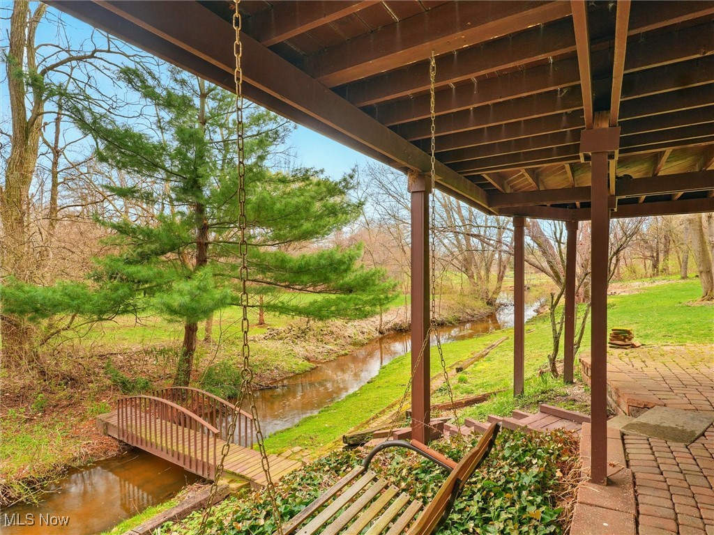 2068 Chimney Ridge Drive, Madison, Ohio image 32