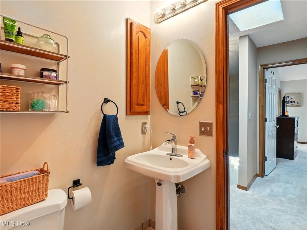 2068 Chimney Ridge Drive, Madison, Ohio image 25