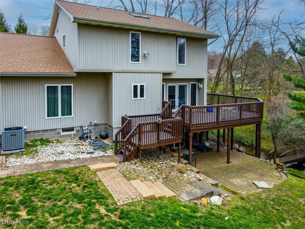 2068 Chimney Ridge Drive, Madison, Ohio image 35