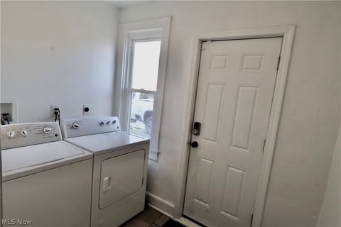 Tiny photo for 3346 W 59th Place, Cleveland, OH 44102 (MLS # 5188260)