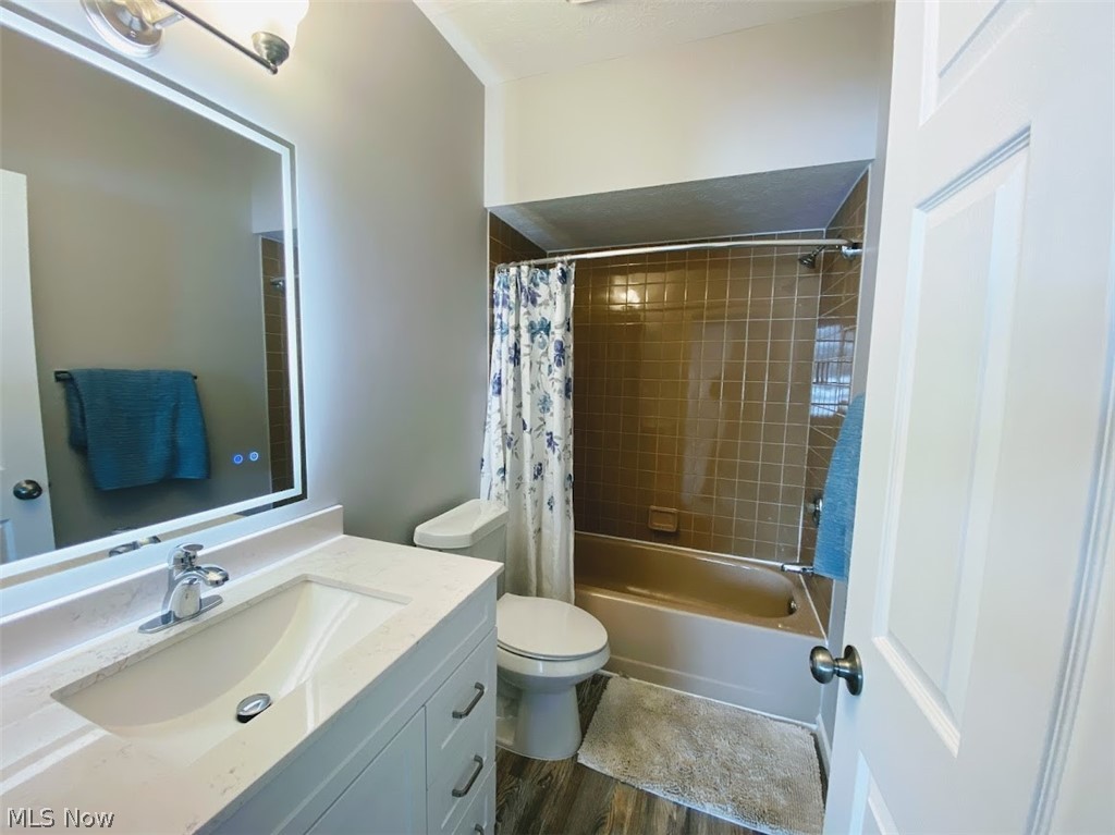 Royalwood Estates - Residential