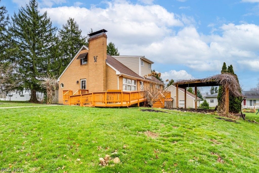 Photo of 5918 Mapledell Street, Canton, OH 44718 (MLS # 5195775)