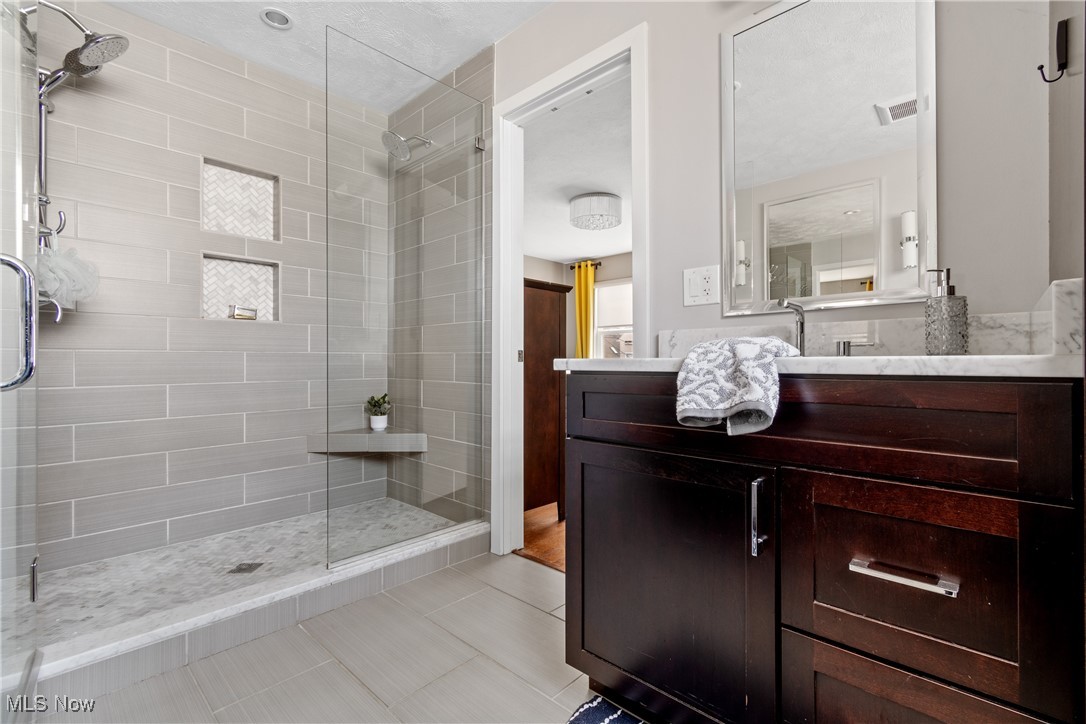 2164 W 6th Street, Cleveland, Ohio image 16
