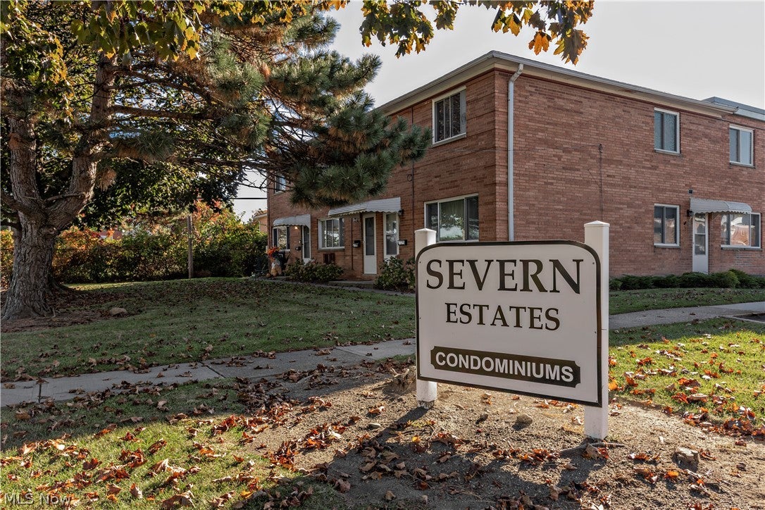 1532 Severn Lane