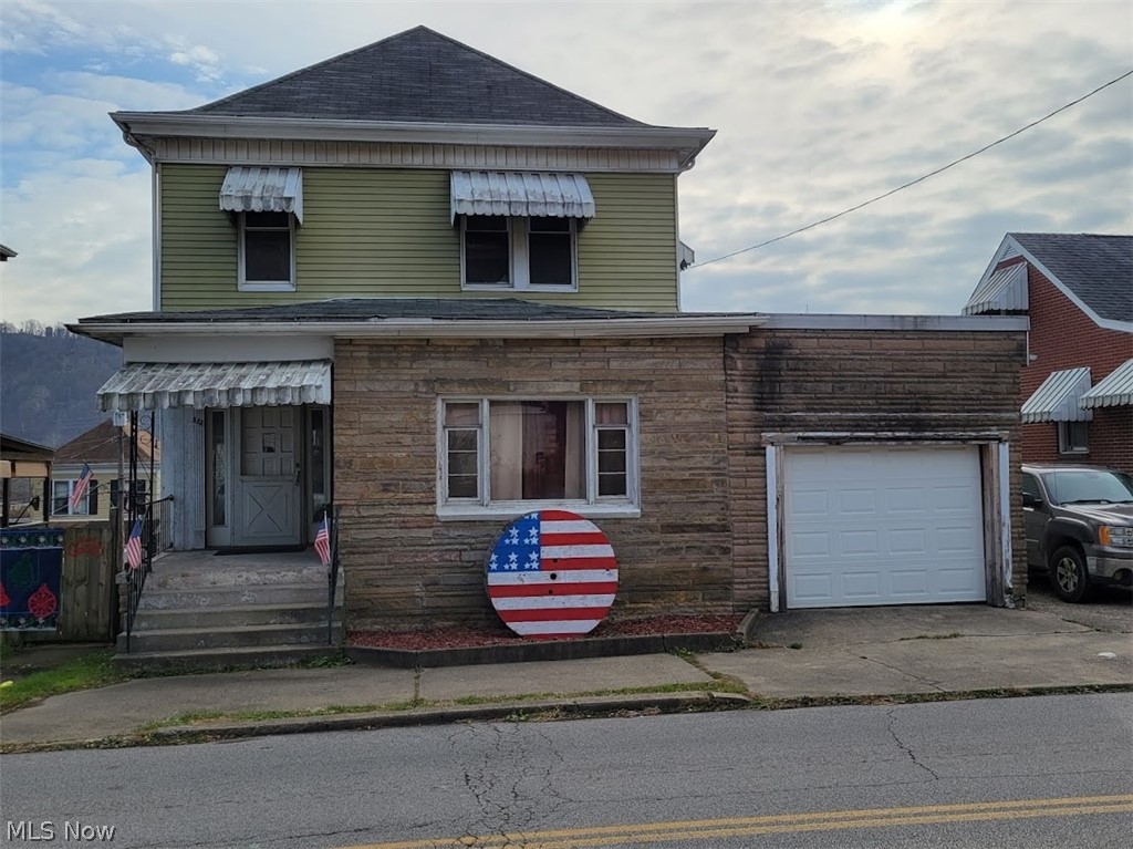Back on Market, due to no fault to the Seller. Pictures are now updated.Could make a nice single family home with a mother-in-law suite. Great Investment property. Home was previously a duplex. There are still 2 kitchens. Priced to sell.