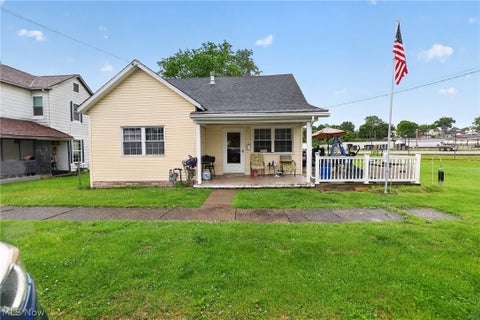 Photo of 1403 Baird Avenue, Cambridge, OH 43725 (MLS # 5217131)
