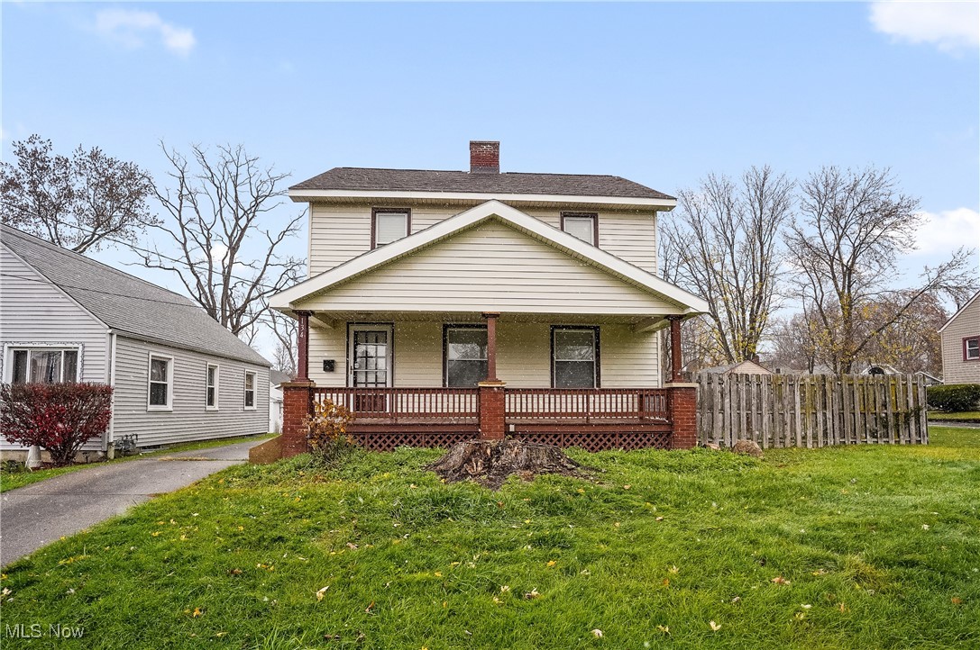 Welcome to this beautifully updated home in the highly sought-after Boardman School District. This property features 3 spacious bedrooms and 1 full bathroom, offering plenty of room to make it your own. The heart of the home is the updated kitchen, complete with brand-new stainless steel appliances and ample space that blends modern style with functionality. Step outside to enjoy a fenced-in backyard, featuring a large deck—perfect for outdoor entertaining, relaxation, or simply unwinding in your private retreat. The 2-car detached garage provides additional space for your vehicles or storage. Situated on a double lot, with thoughtful updates, brand new washer and dryer, and a fantastic location, this home is the perfect place to settle in and make your own!