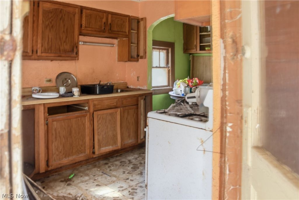 Photo of 130 Haywood Street, East Liverpool, OH 43920 (MLS # 5193278)