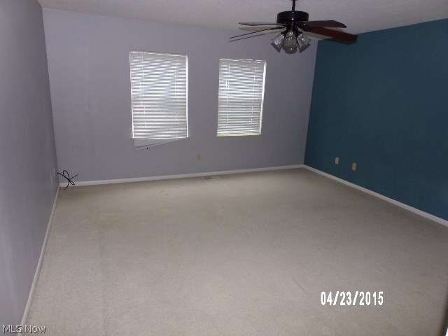 Courtyards Woodbury Condo - Residential