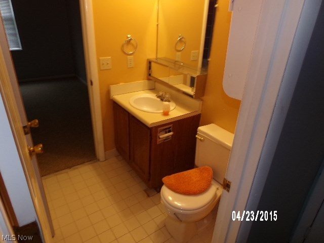 Courtyards Woodbury Condo - Residential