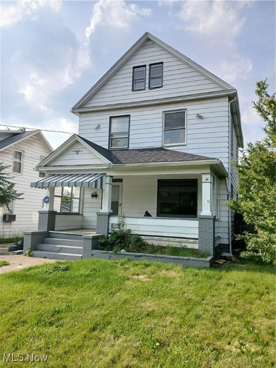 Fully renovated single family home waiting for the perfect tenant(s)!!! Located on Pasadena, just off of South Ave. Quiet street. This property has recently undergone a complete rehab which will give the feels of a brand new home. Home features new windows, new doors, new paint, new flooring. Walk into the front door and see the beautiful foyer area which connect the large living room and thinking room. Beautiful hardwood floors in living room and dining room, freshly sanded and varnished. A huge kitchen with new vinyl flooring and tons of cupboard and counter space. Head upstairs to find three nice sized bedrooms, all with new flooring, freshly painted. The bathroom is huge with new flooring and a clawfoot bathtub. While the attic is unfinished, it could also be used as additional living space or even for storage. The basement features a half bathroom with a standing shower, toilet and washer and dryer hookups. Huge fenced in back yard with a two car garage. Will not last long at this price. Submit application now to be considered. 

Certified pest-free Property! Renter's Insurance required & free credit building services for all our tenants. Easy & accurate rent paying services, 24 hour emergency repair line for all tenants. Locally managed with office, open Monday thru Friday, friendly & professional staff. Great working relationship with Government & Community services that help our Tenants. No Section 8 on this property.