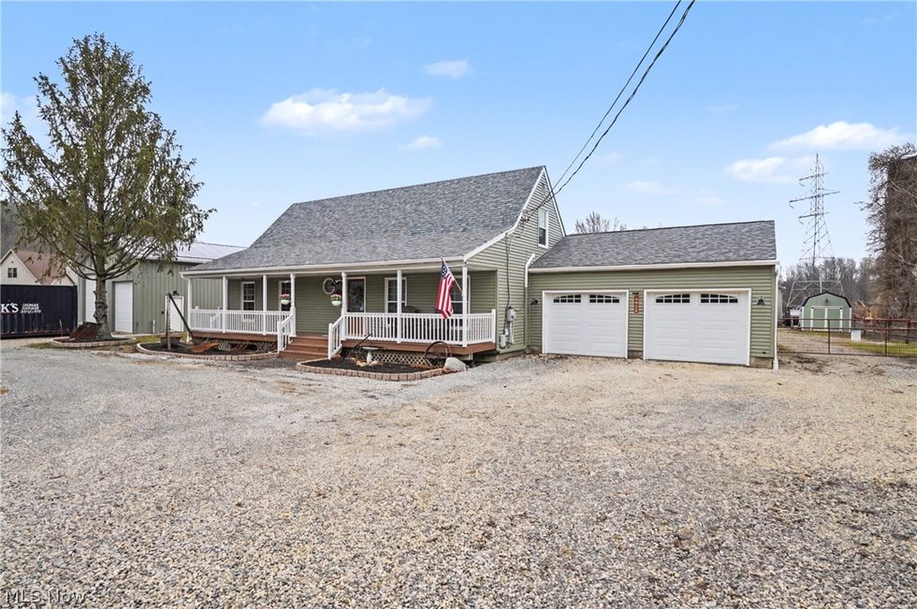 Photo of 4556 Rootstown Road, Ravenna, OH 44266 (MLS # 5191276)