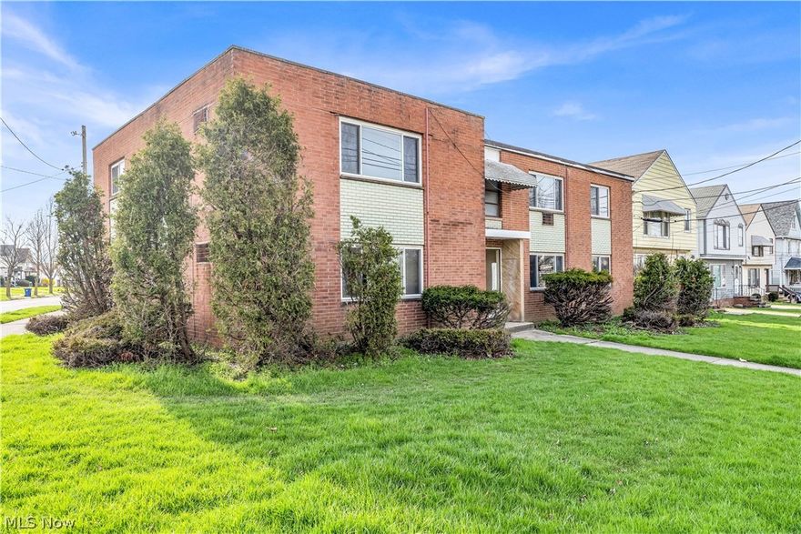 4428 Turney Rd Apt 201, Cleveland - Spacious 1 bed 1 bath apartment! //

$ 650 rent / $ 650 deposit //
$49 application fee per adult //
1-2 pets OK with approved PetScreening and PetFee.(Some breed restrictions apply per HUD guidelines). //
NO SMOKING //
1 time $99 non-refundable set up fee paid at lease signing //
$30/month required resident benefit package; can include personal property/liability insurance for an additional $5/month for $35/month total. //

** ** CMHA OK - 1 bdrm voucher; must be prepared with ½ reservation fee to hold the property and moving packet. **  ** //

All applicants are required to fill out a PetScreening application, found on our website directly on the application before being processed. Even if you have NO pets - this application must be filled out. One time, non-refundable pet fee of $200-500 per animal applies to all pets & must be paid prior to or when you pay your first month rent. (No fee for qualified assistance animals). //

Our application is processed through secure site: Findigs, and they require ID and income verification. Without this, your application will not be processed. They offer 24/7 chat support on their application directly if you have any questions. //

BEDROOMS: 1 //
BATHROOMS: 1 //
APPLIANCES PROVIDED: stove //
UTILITIES / RESIDENT RESPONSIBILITY: Residents are responsible for all utilities including: water/sewer/trash, gas & electric and are responsible for maintenance & snow removal. //

Serious inquiries only.