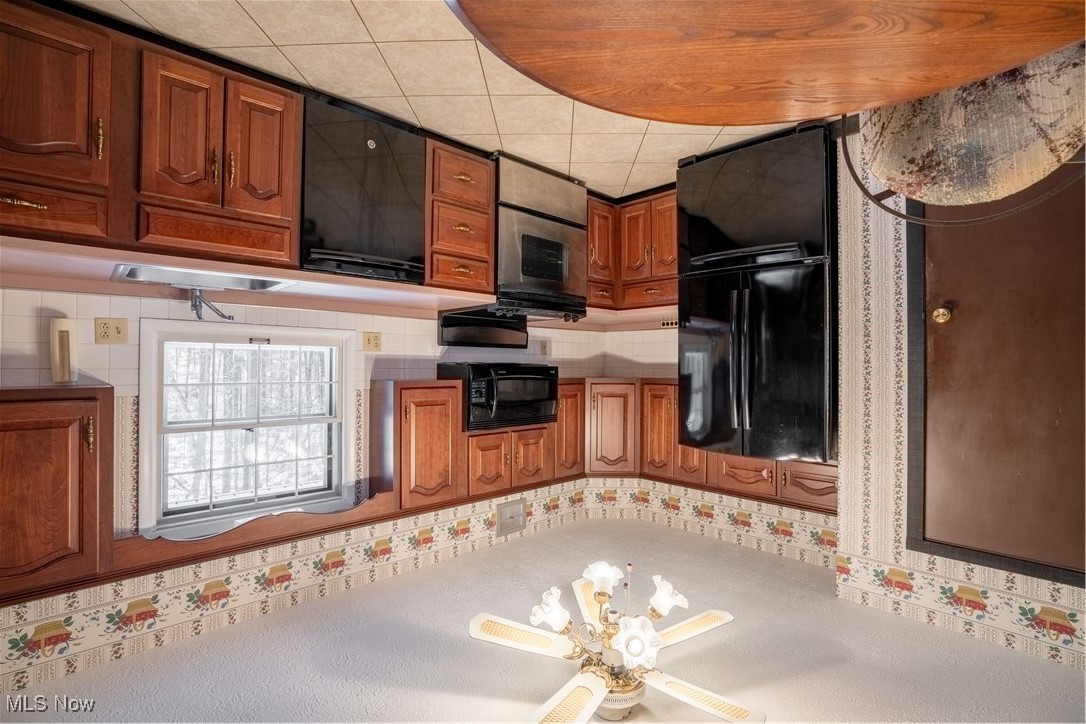 Crest Dale Estate #2 - Residential