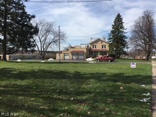 Village/Chardon 03 - Land