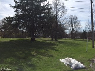 Village/Chardon 03 - Land