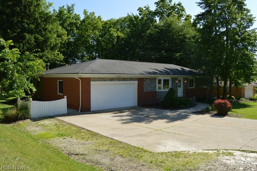 Listed $10,000 below appraisal! Not a drive by! Over $100,000 in renovations! Step in to be amazed by the space! 3,300 sft "L" shaped ranch w/ open concept layout! Quality home with over 3300 sq ft. of fully renovated living space incl 4 BR, 3.5 BA, living room & family room plus finished walk out basement! New kitchen includes 10ft island w/breakfast bar & granite counters, tile floor, Kraftmaid cabinetry & pantry! Patio doors open onto huge 2 tiered deck. Great room features stone gas fireplace & built in custom shelves. 1st floor laundry/mud room adds convenience! Living room & dining rooms have hardwood floors. New upgrades: carpet, tile floors, bathrooms, windows, furnace, central air, plumbing and more! Skylights in bedroom and 2 bath. Huge master suite w/ bath. Full partially finished basement has walkout, full bath, bedroom and family room. 2 car attached garage. Potential in-law or suite. Don't miss out on this beautiful quality home. Listed below appraisal! Effective year bui