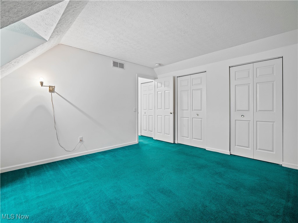 Settlers Village Condo - Residential