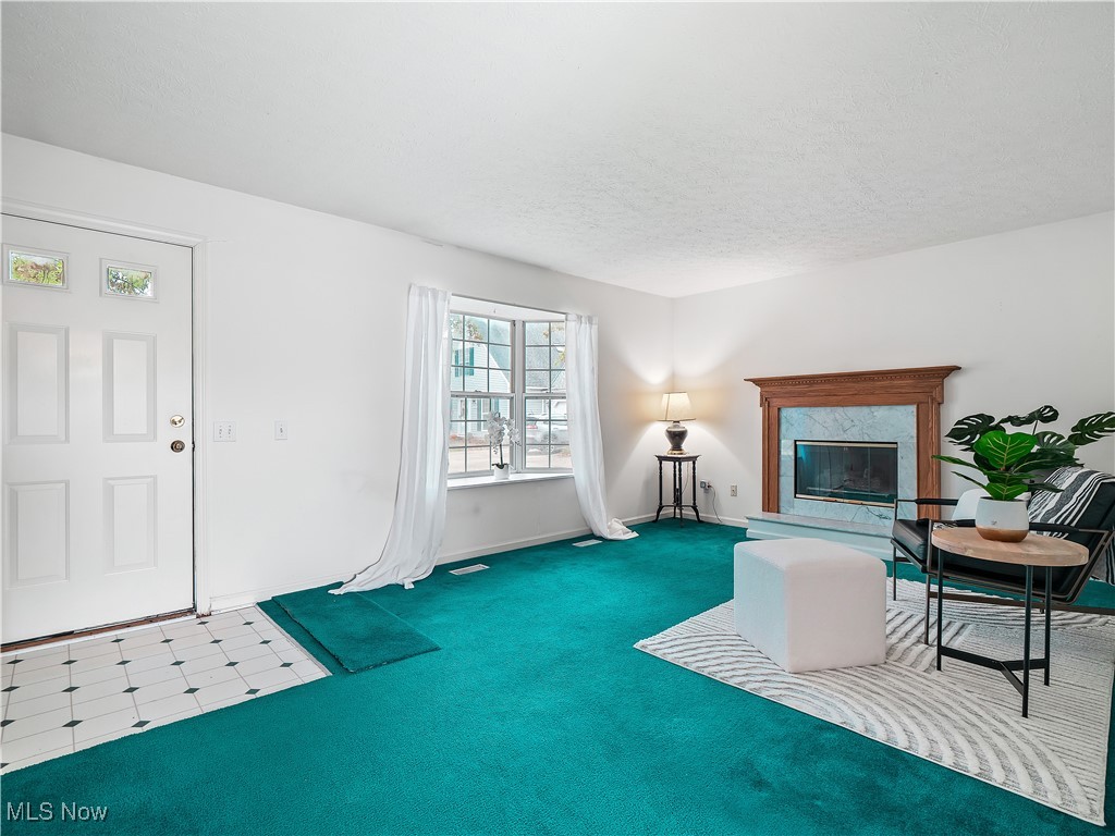 Settlers Village Condo - Residential